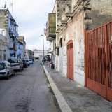 Una panoramica di via Matera, altra stradina fatiscente della zona del far west